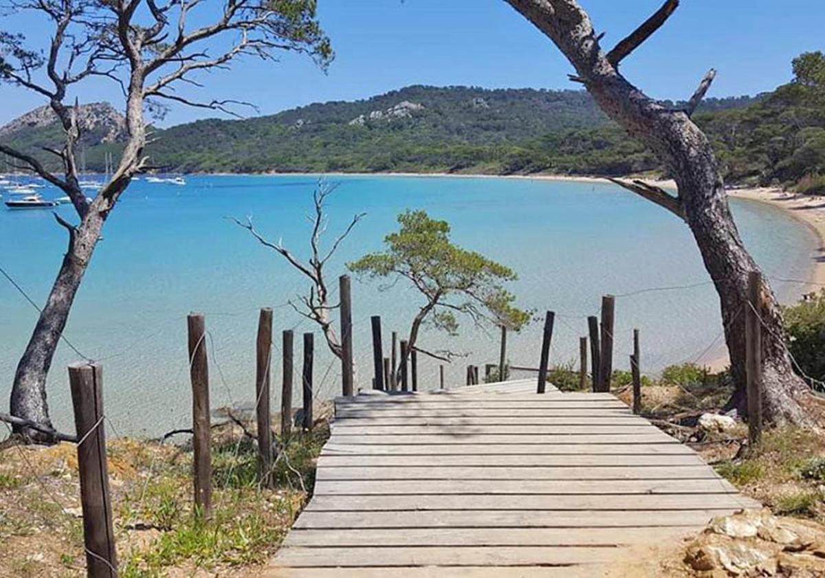 Superbe Logement Au Bord Des Plages Тулон Екстериор снимка